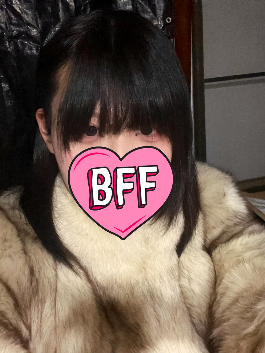 become_a_dog's tweet image. 最近なかなか投稿出来てないので過去の自撮りでお茶濁しさせてください😶
 #Furcoat #女装 #男の娘