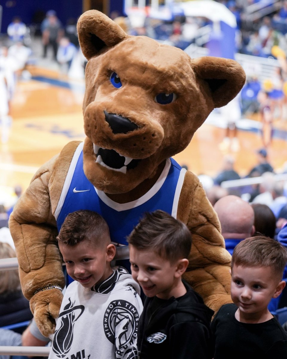 HofstraMBB's tweet image. Back at 🏡 tomorrow night !!

Excited to see our fans #PackTheMack tomorrow night as we celebrate Black Excellence and give away a TV 📺🤯 

#PrideOfLI
