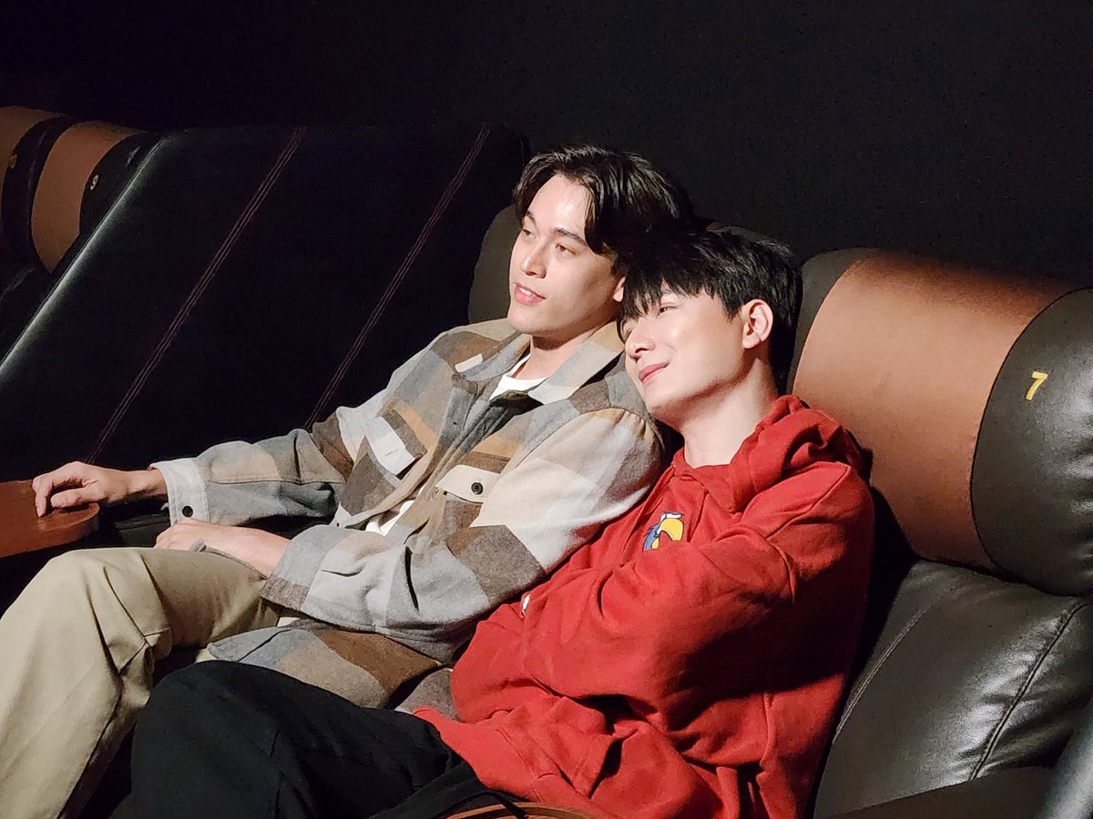 ponpon_Thailand's tweet photo. 💜💚
Elemental x Gawin Krist
#SFxElemental
#Gawinkrist
#KristPerawat
#GawinCaskey https://t.co/VG5E862YBB