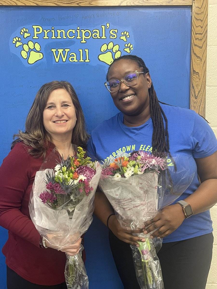cbrinkleybcps's tweet image. Happy National School Counseling Week to our very own @JChisholmRES and @msvintagechucks! We are so lucky to have you serving our @ReisterstownES community! 💚💙 @BCPSOSSS @MrsJenPiet