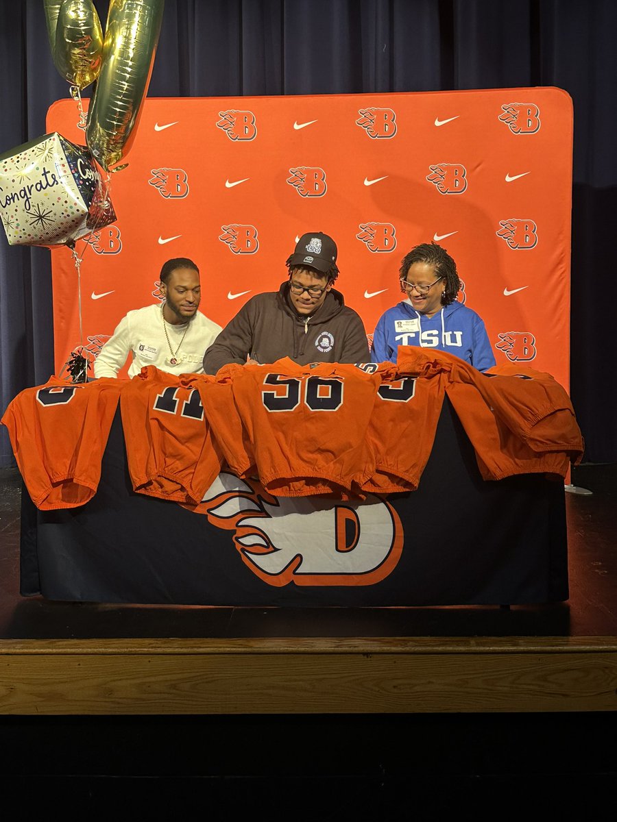 Blackman Football (@blackmanftball) on Twitter photo Perseverance is the word that describes this kid more than anything! A great player and a great FIT! Congratulations <a href="/2muchChris/">Christopher Barnett</a> !!
<a href="/TSUTigersFB/">Tennessee State Football</a>
#WeAreBlackman Perseverance is the word that describes this kid more than anything! A great player and a great FIT! Congratulations <a href="/2muchChris/">Christopher Barnett</a> !!
<a href="/TSUTigersFB/">Tennessee State Football</a>
#WeAreBlackman