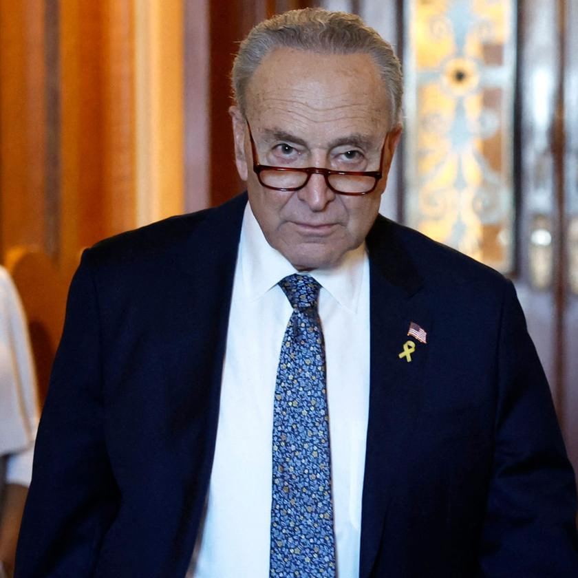 🚨BREAKING: Senator Rand Paul calls for the impeachment of Senator Chuck Schumer.   

Do you support this? 

Yes or No?