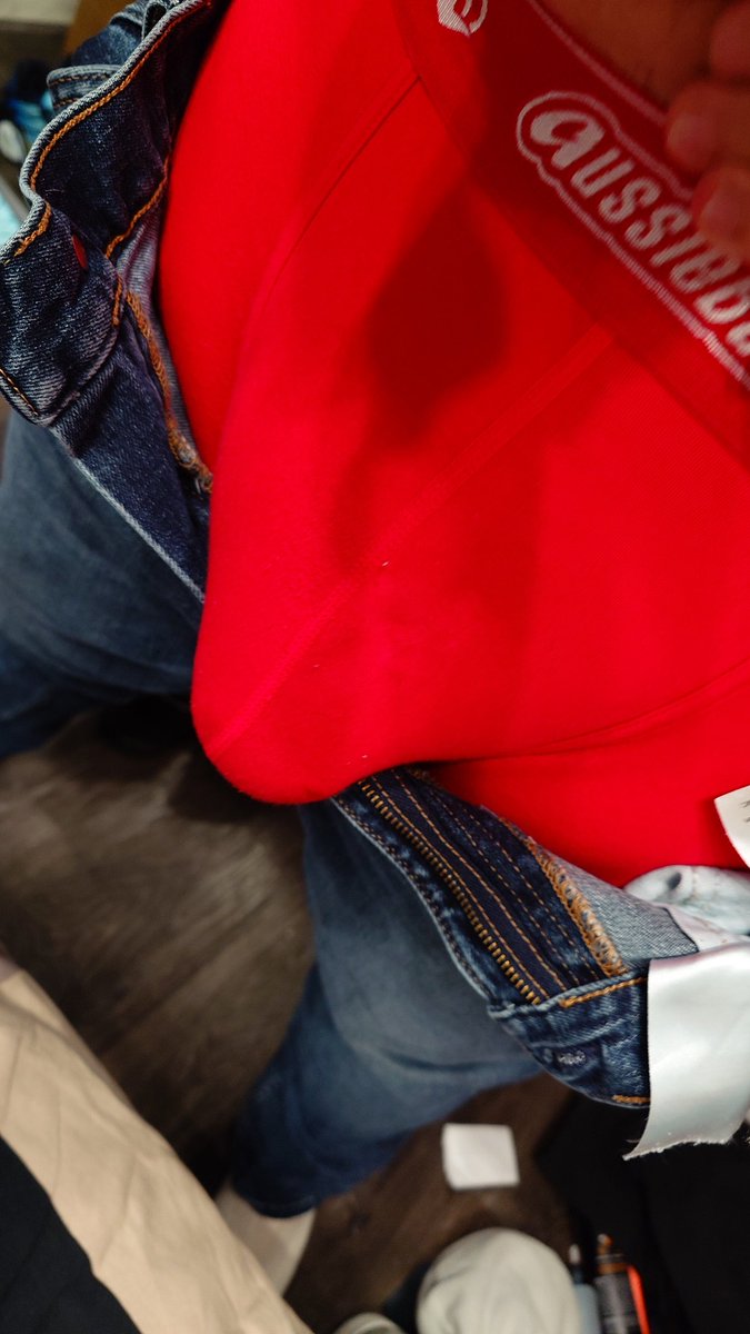 CurwenSimon's tweet photo. #OOTD #nike #airmaxbw over #whitenike #socks
#calvinklein #jeans over #Aussiebum #trunks topped off with a #calvinkleinjeans #tshirt https://t.co/GTMpSt0msY