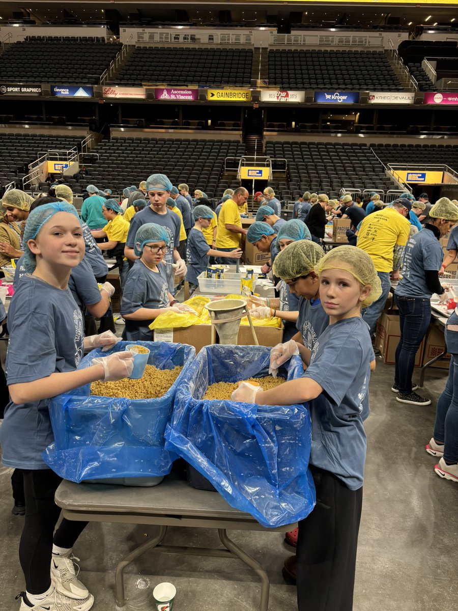 _CoachHill11's tweet photo. Watch out!! Panthers in the house helping to pack food for the Million Meal Marathon. Building life-long humanitarians!  @MMealMovement @HJHPanthers @MrsORourkeHIJH https://t.co/1zjXkH12UL