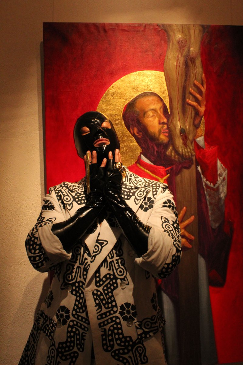 ChilangoCom's tweet image. "La venida del Señor" es la provocadora exposición de Fabián Cháirez en la CDMX que fusiona erotismo y arte sacro. 😱 ¿Qué te parece?  

Aquí te contamos dónde verla: bit.ly/3WSw5Nt ✨