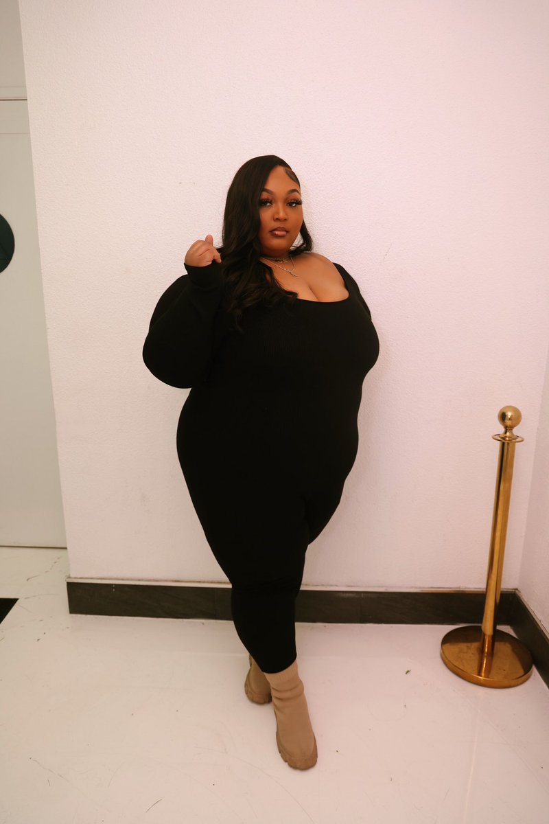 Thickums🤩 tweet media