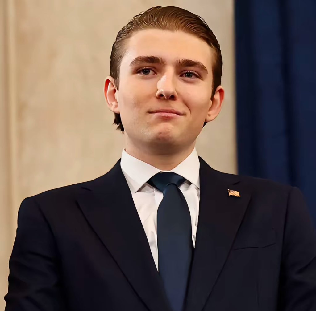 barronXspace's tweet image. BRING BACK GREATNESS!!!🇺🇸🥳🥳🥳

Follow ➠ BARRON TRUMP ✅️