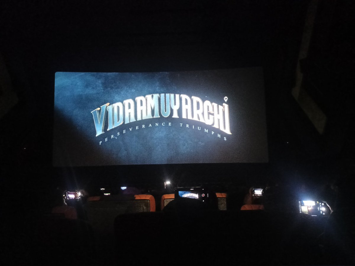 JUniversalhero's tweet photo. Show started 
#VidaaMuyarchi https://t.co/xL8PpdPRXZ