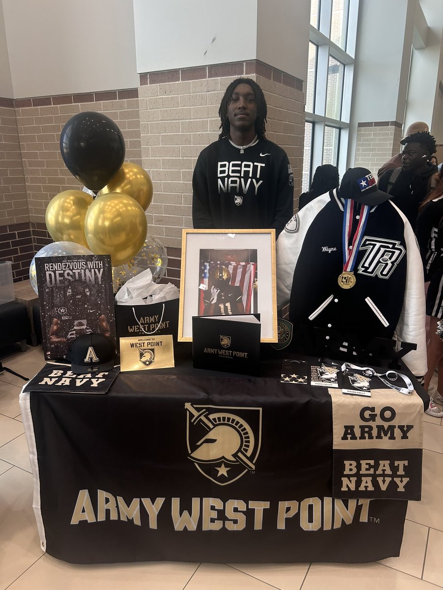 Wayne Kelly (@waynekellly) on Twitter photo Officially signed! Excited to continue my academic and football career at West Point! Huge thanks to my family, coaches, and everyone who supported me!
#GoArmy #BlackKnights #BeatNavy
<a href="/CoachJeffMonken/">Jeff Monken</a> <a href="/cblackshear/">Cheston Blackshear</a> <a href="/Coach_Burks/">Chandler Burks</a> <a href="/BrianRandle40/">#nodayzoff</a> <a href="/CoachGerman88/">Franklin German</a> <a href="/LaytonBrian/">Coach Layton</a> Officially signed! Excited to continue my academic and football career at West Point! Huge thanks to my family, coaches, and everyone who supported me!
#GoArmy #BlackKnights #BeatNavy
<a href="/CoachJeffMonken/">Jeff Monken</a> <a href="/cblackshear/">Cheston Blackshear</a> <a href="/Coach_Burks/">Chandler Burks</a> <a href="/BrianRandle40/">#nodayzoff</a> <a href="/CoachGerman88/">Franklin German</a> <a href="/LaytonBrian/">Coach Layton</a>