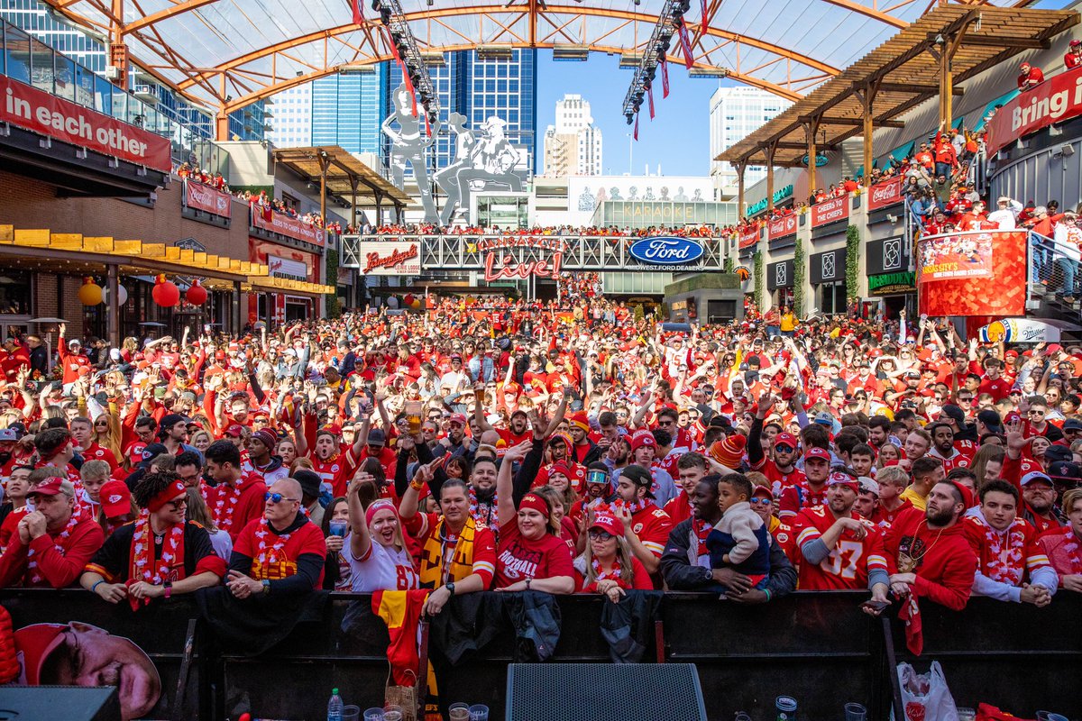 This is #Chiefs Kingdom! ❤️🏈💛

Game day is almost here, but there’s so much more to explore in #KansasCity. Check it out! 👉bit.ly/49QM9EA

— Mo #ThatsMyMO

📍 <a href="/KCLiveBlock/">Kansas City Live!</a>