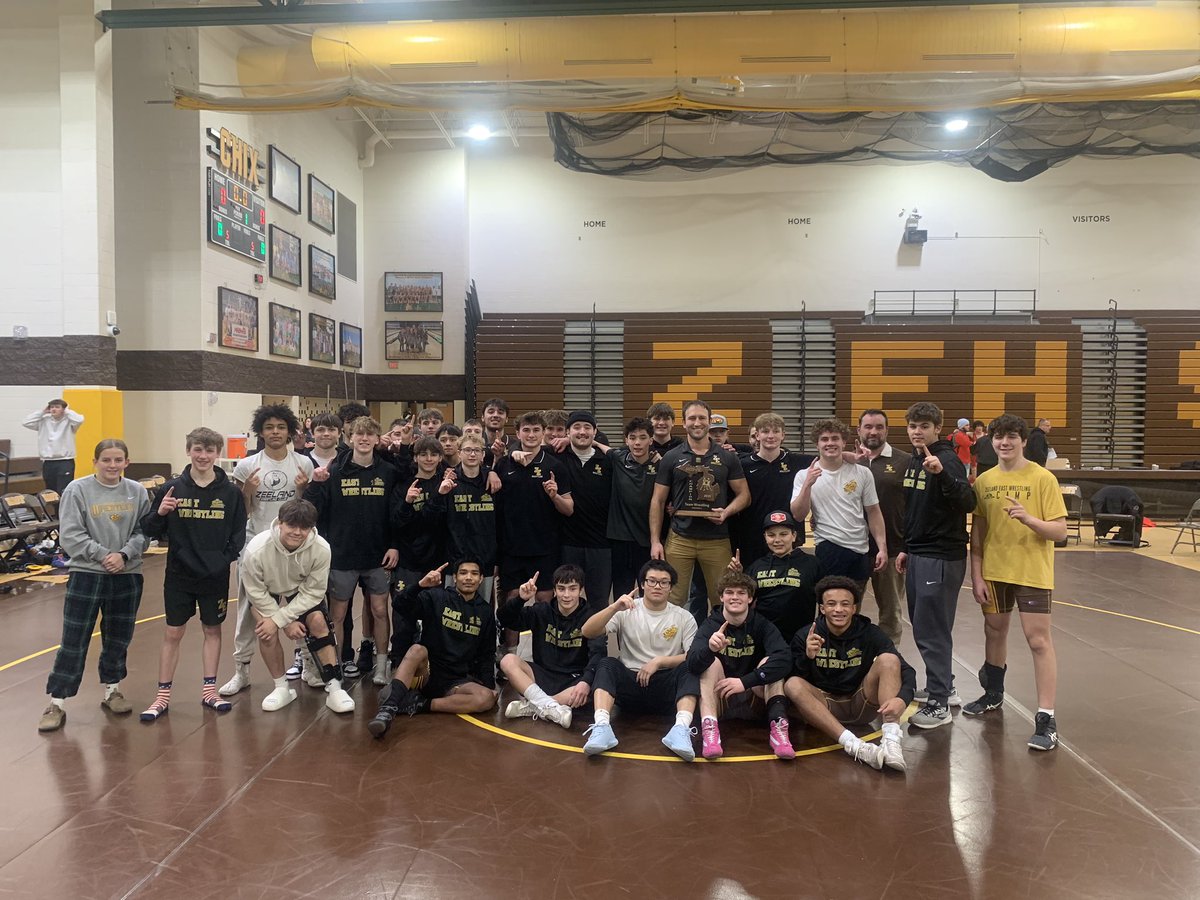 chixsports's tweet photo. For the first time in Zeeland East history the CHIX are TEAM District Wrestling Champions!  ZE had some incredibly gutsy performances to propel them to a 63-12 victory over Zeeland West and a 43-30 victory over Holland in the final.  Let’s GO 🐥! 🟤🟡!
#eastpride https://t.co/1gdHmv7LiG
