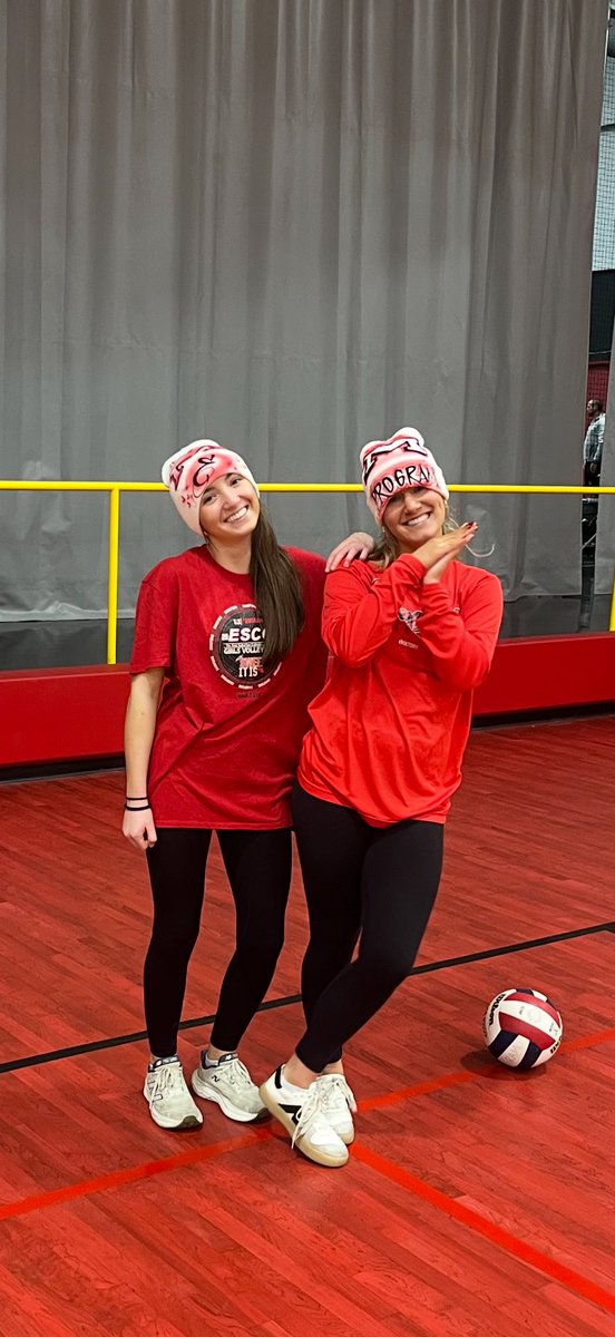 RedHawkVB's tweet image. Power Pool Playoffs starting up at the Sportsplex. 6th and 8th Grade bracket time. Cassell, Christina, Linus, SJF, St. Mike’s, St. Gabe’s, MTG, CJH advance! 💓🏐💓 #FutureProgram