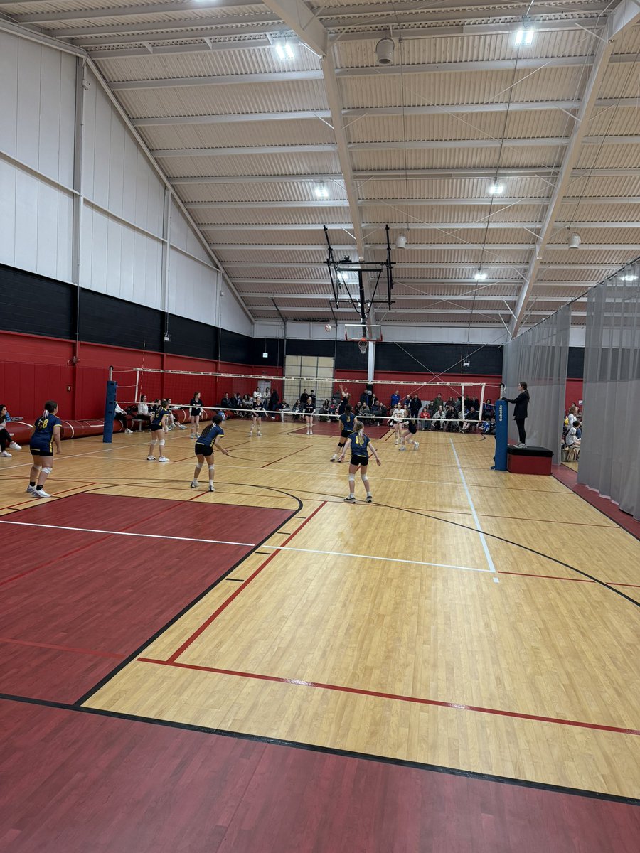RedHawkVB's tweet image. Power Pool Playoffs starting up at the Sportsplex. 6th and 8th Grade bracket time. Cassell, Christina, Linus, SJF, St. Mike’s, St. Gabe’s, MTG, CJH advance! 💓🏐💓 #FutureProgram