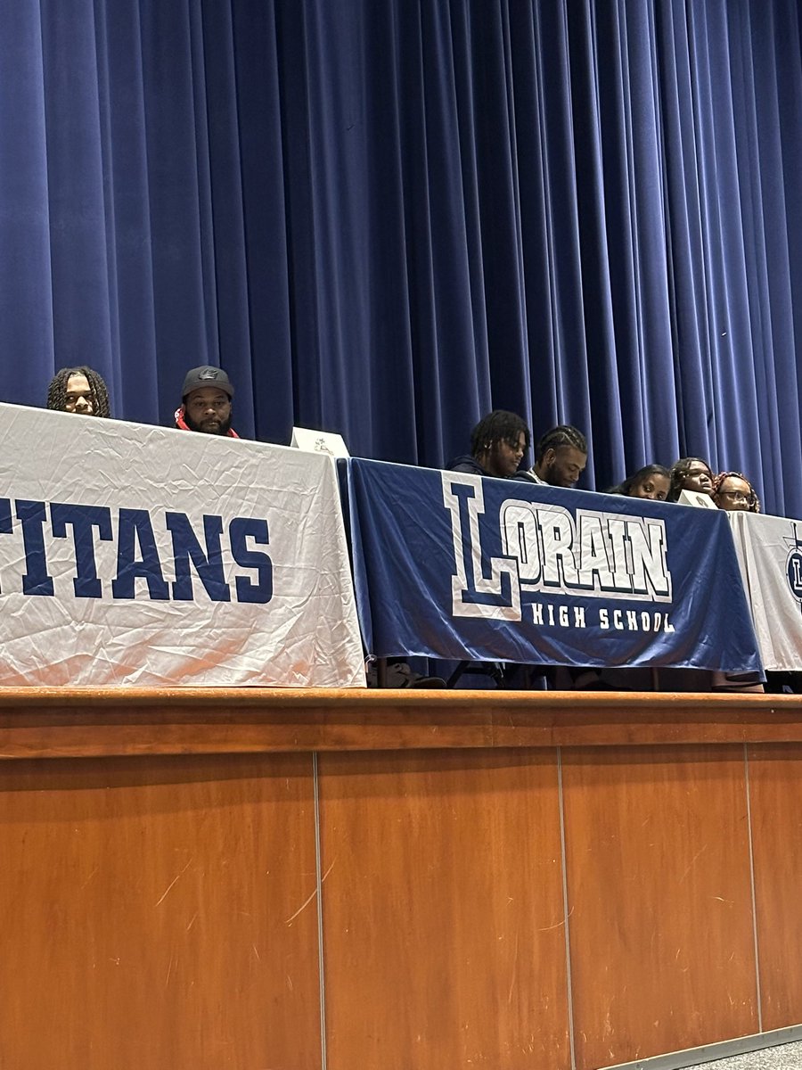 James Boyeas (@coachboyeas) on Twitter photo National Signing Day will forever be remembered by 3 Titans as they earned athletic scholarships and signed with Division 2 programs today.
Extremely happy for these guys!! 😤😤
<a href="/lukewilson_34/">Luke Wilson</a> <a href="/Isaiahray52/">Isaiah ray</a> <a href="/Jairoow7/">Jairo wiliams⚡️</a>
#7strong #AlwaysAttacking National Signing Day will forever be remembered by 3 Titans as they earned athletic scholarships and signed with Division 2 programs today.
Extremely happy for these guys!! 😤😤
<a href="/lukewilson_34/">Luke Wilson</a> <a href="/Isaiahray52/">Isaiah ray</a> <a href="/Jairoow7/">Jairo wiliams⚡️</a>
#7strong #AlwaysAttacking