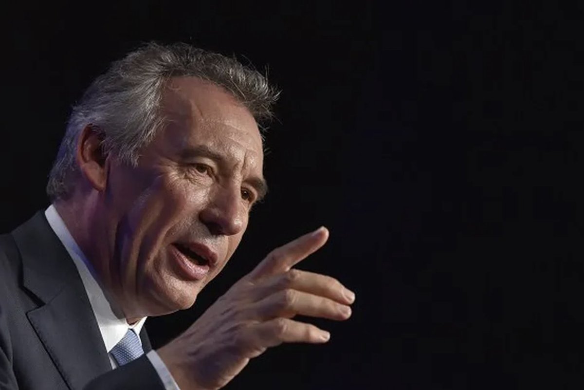 Le Premier ministre François Bayrou a engrangé mercredi un premier succès, avec le vote par l'Assemblée du budget de l'État. Conséquence positive pour la Nouvelle-Calédonie : les mesures économiques promises après les exactions seront appliquées.
la1ere.francetvinfo.fr/nouvellecaledo…