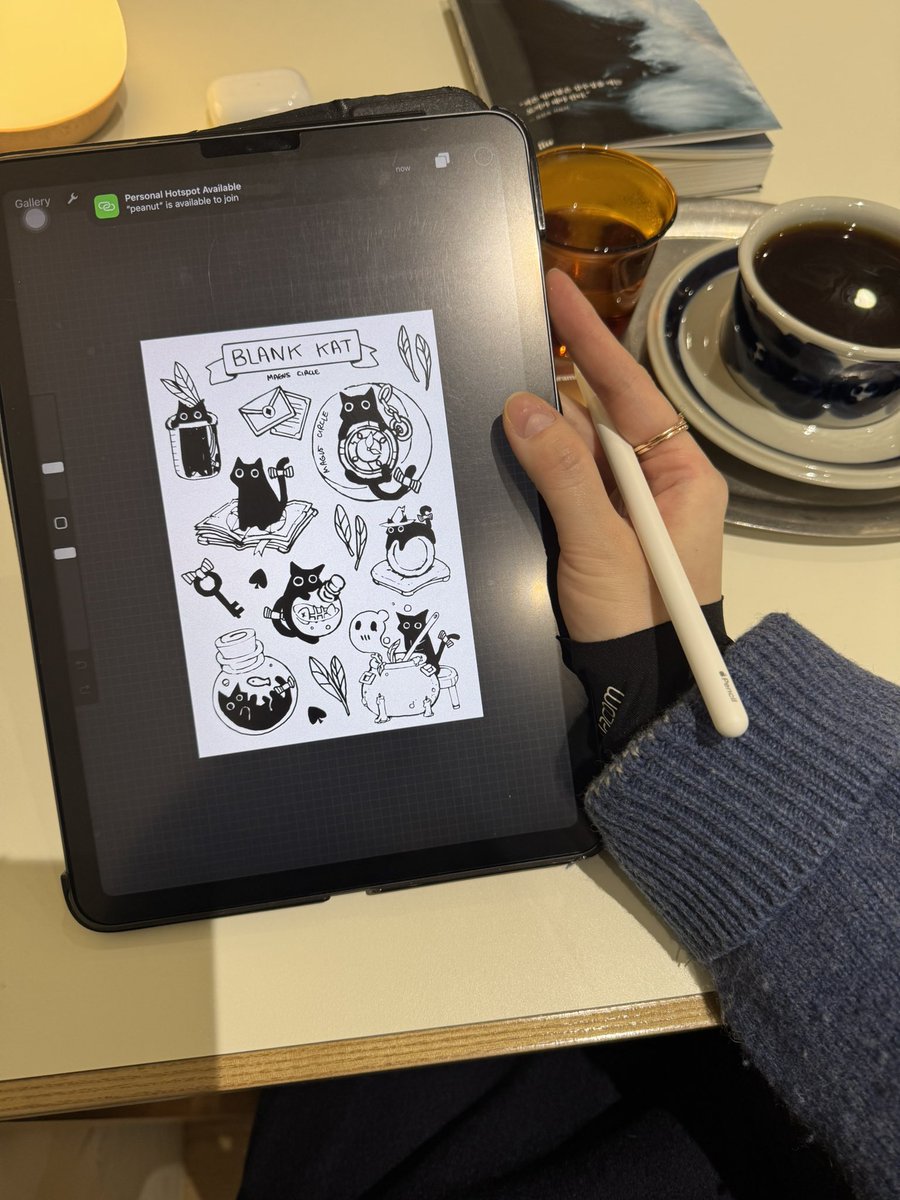 dynopx's tweet photo. more familiar/mascot sketches: Blank Kat 🔘^🔘 https://t.co/5XiXmzVn0g