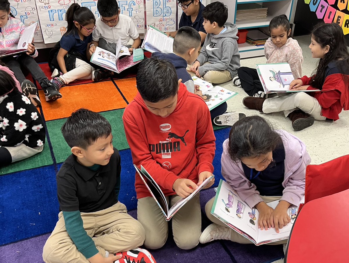 Claudia Lobato (@doitbilingual) on Twitter photo Celebrated #WorldReadAloudDay today with so many amazing volunteers! Extremely thankful for <a href="/leadersreadersn/">The Leaders Readers Network</a> & <a href="/FirstBook/">First Book</a> for the books that each one of our students at our campus were able to take home with them! Grateful to be part of this project + community. 🤍 Celebrated #WorldReadAloudDay today with so many amazing volunteers! Extremely thankful for <a href="/leadersreadersn/">The Leaders Readers Network</a> & <a href="/FirstBook/">First Book</a> for the books that each one of our students at our campus were able to take home with them! Grateful to be part of this project + community. 🤍