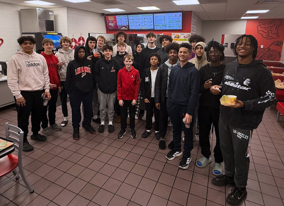 Shoutout to <a href="/tacojohns/">tacojohns</a> for taking care of the guys tonight! We appreciate all the support! 🦁🏀🌮