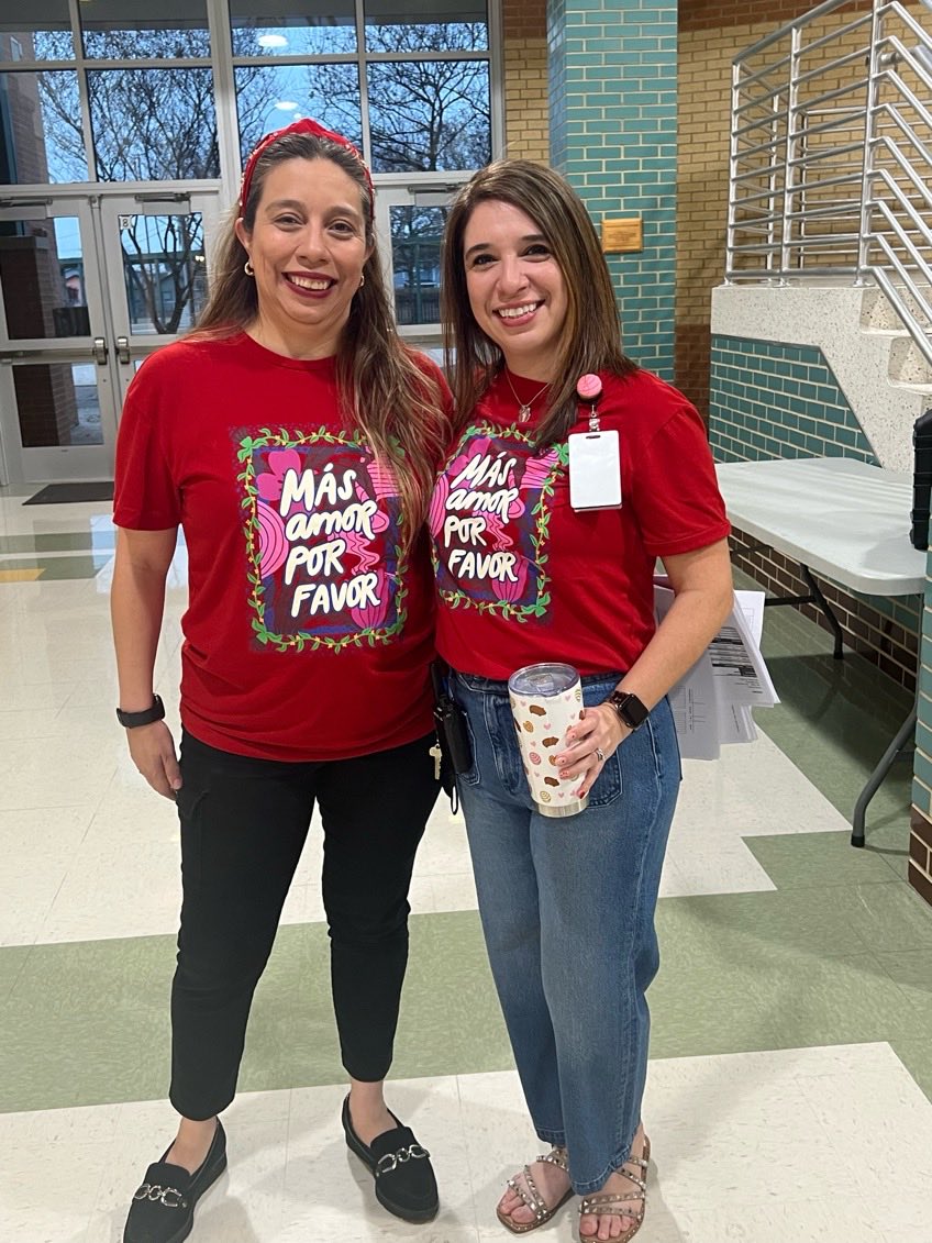Erika Cedillo, M.Ed (@maestra_cedillo) on Twitter photo Twinning with Ms. Martinez, our 4th grade team lead today. Celebrando el mes del amor y la amistad. 🚂💞#SpreadKindness <a href="/NISDmartin/">Jim G. Martin ES</a> Twinning with Ms. Martinez, our 4th grade team lead today. Celebrando el mes del amor y la amistad. 🚂💞#SpreadKindness <a href="/NISDmartin/">Jim G. Martin ES</a>