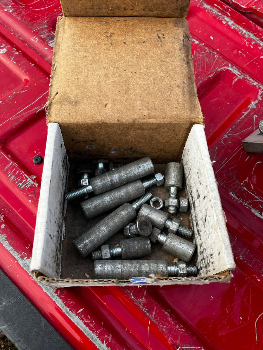 KyleLinebaugh's tweet image. Have a set of beveling machines for sale with dogs and 2 bridges. $3,500