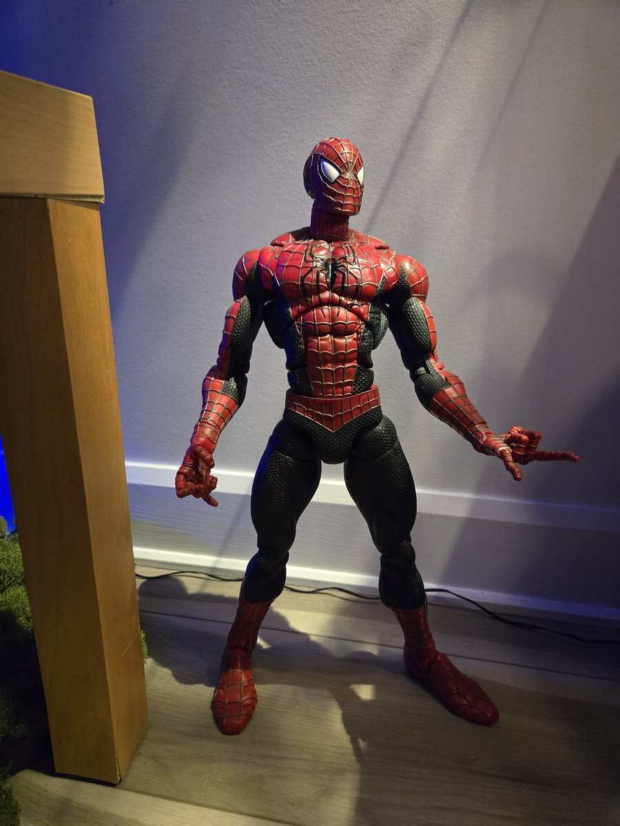 IronsideCollec1's tweet photo. Send me your Toybiz 18" Spiderman 2, I'll make you this. To your specific taste. I'll even post videos on X throughout your  build! First 3 commissions for 500$ USD. @SpawnArchive @SpawnCalls 🤟😎 #Spawn rebooted!! @ShartimusPrime @AnthonysCustoms @toybroreviews @mcfarlanetoys https://t.co/qaaYpOgzhs