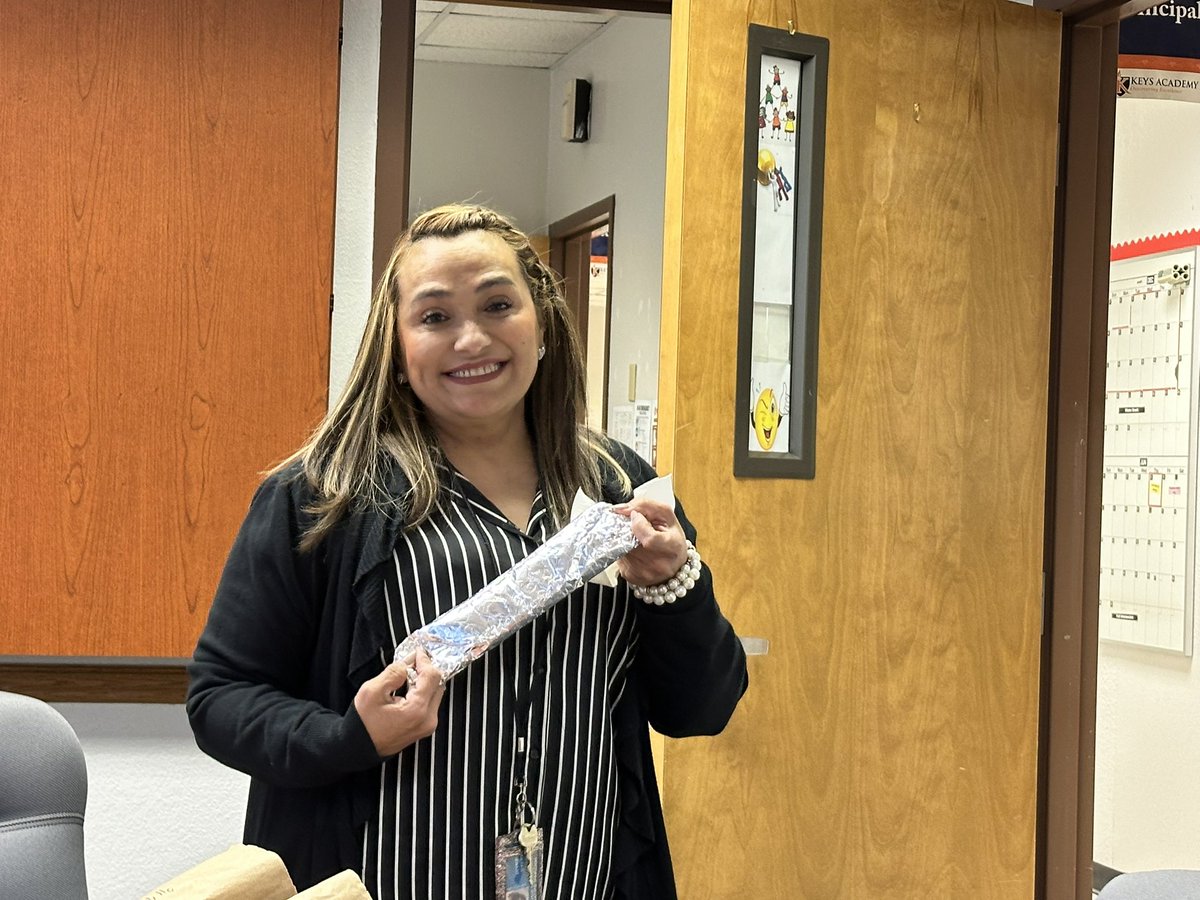 Options_HS tweet media