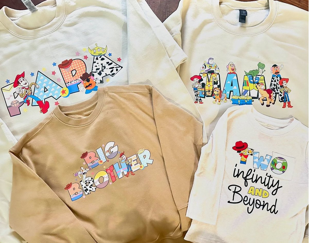 Procoloredprint's tweet image. Out of ideas for family outfits? Use a DTF printer to transform plain family titles into playful, vibrant, and eye-catching shirts! 👨‍👩‍👧‍👦🎨
-📸photo by scprintings
#dtfprinter #dtfprinting #Procolored #custom #familymatchingoutfits
