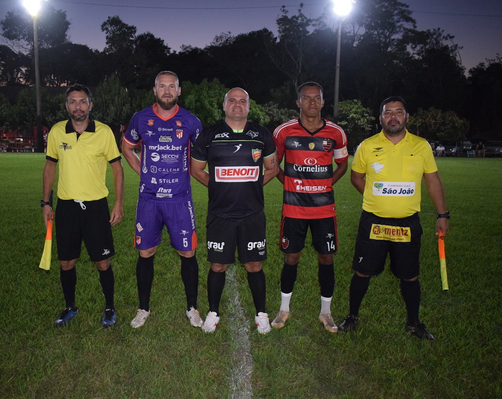 Clecioruver's tweet image. Guia Crissiumal - Flamengo vence o Atlético de Horizontina pela última rodada da Libertadores Regional guiacrissiumal.com.br/noticias/05-02…