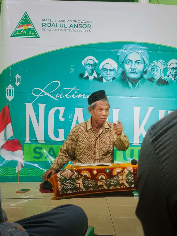gp_ansortw's tweet photo. DOKUMENTASI RUTINAN
NGAJI KITAB SAFINATUN NAJAH
Sareng Kiai Jamail
Bertempat di Musholla At Tarowih Jl. Madukara (Gg. Musholla), Tritih Wetan.

#gpansor #nahdlatululama #rijalulansor #nusantara #aswaja #safinatunnajah #ngaji https://t.co/0rU82mT0hO