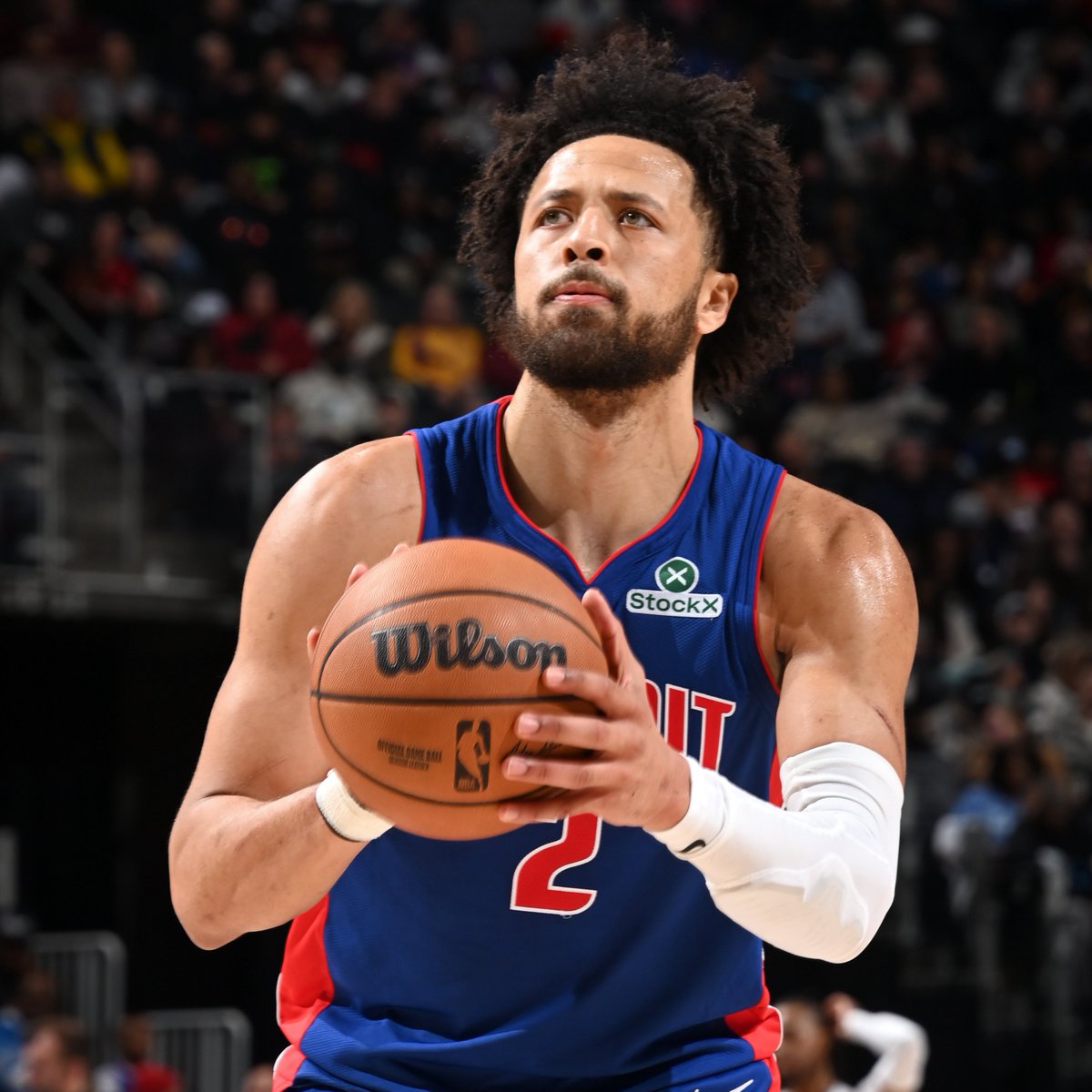 Cade tonight:

38 PTS | 7 REB | 9 AST | 4 STL

20 points in the fourth quarter. 

Please add some playmaking alongside him, please.