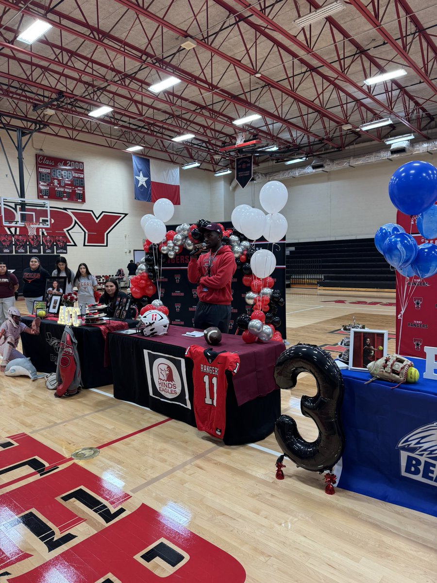 Darnelljackson6's tweet photo. As always, it’s a great day to be a Ranger❗️National Signing Day 2025 https://t.co/lBRZAeoQsc