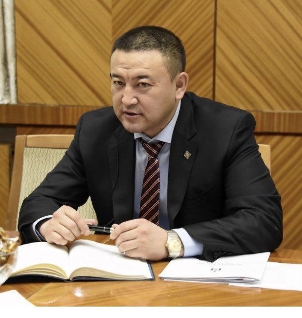 Цахилгааны үнийг 30% нэмнэ гэж хуцаж байгаад 100-120% нэмэгдүүлсэн эдгээр 3 гишүүндээ БАЯРЛАЛАА!

Иргэд бид маш их өвдөлт мэдэрч байгаа шүү!