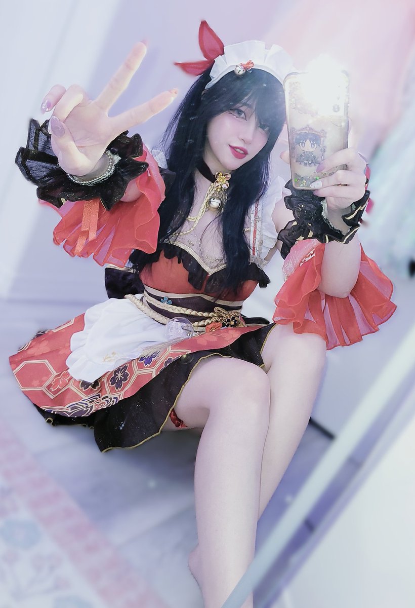 rawberrii's tweet photo. hu tao skin giveaway during my lantern rite genshin stream tonight ♥️ 

maybe this will motivate me to finish before last min ...

https://t.co/YBG61n4GZz https://t.co/E2XcWT7hfg