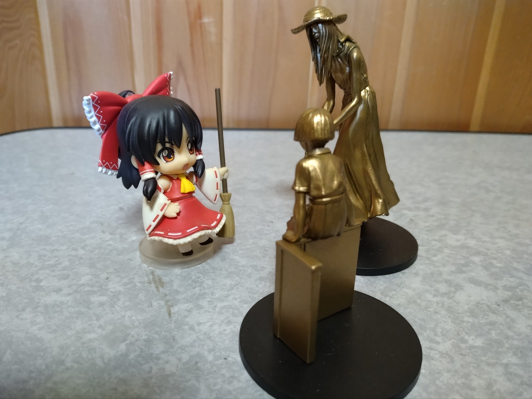 都市伝説大百科 フィギュア ノーマル&蓄光コンプセット　&シークレット2種 Yahoo!オークション -「都市伝説大百科」の落札相場・落札価格