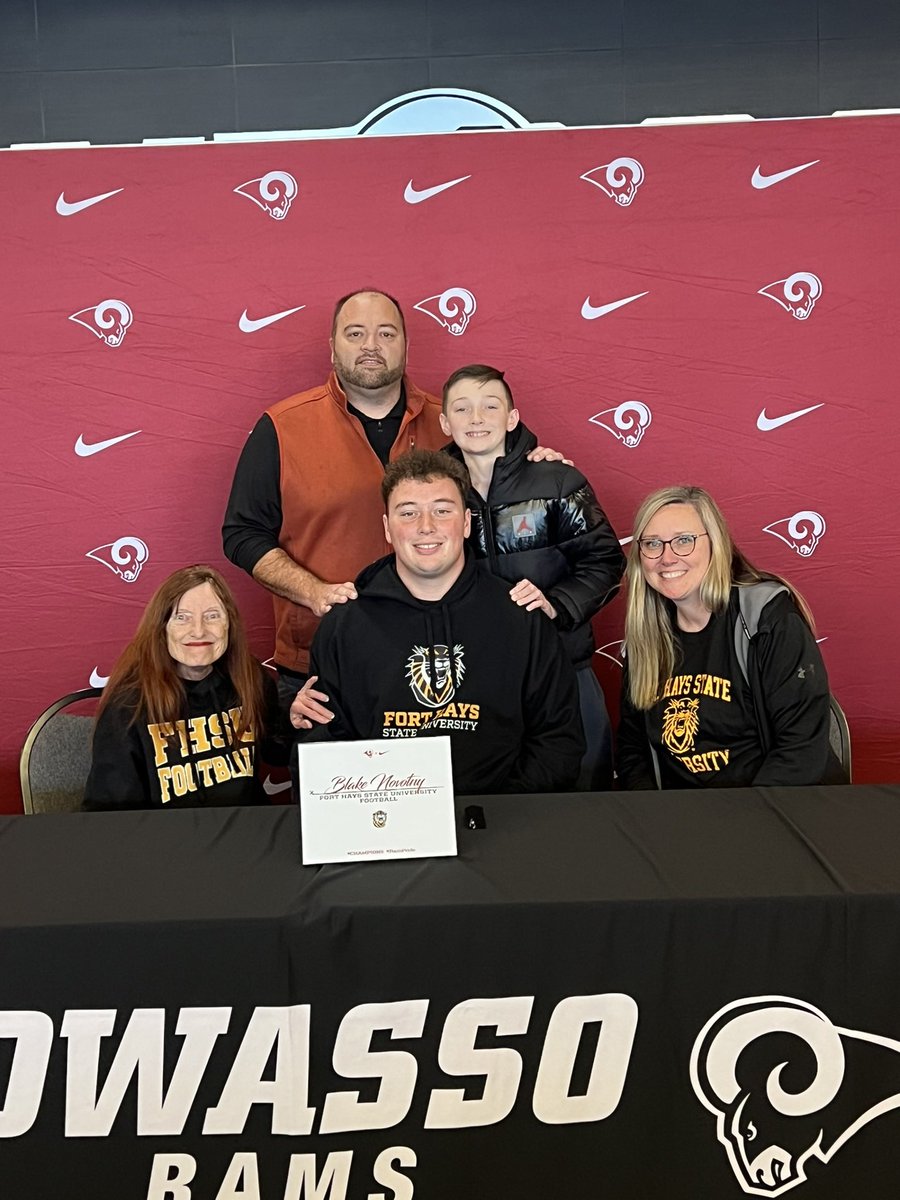 Recruit Owasso Football (@recruittheo) on Twitter photo National Signing Day! 6 more Rams celebrate!
Congratulations to:
Blake Novotney - Fort Hays State
Ashton Smith - Missouri Western
Koleson Allen - NSU
Alijah Hills - NSU
Talon Bolt - Culver Stockton College
Tyler Vansant - William Woods (Lacrosse) National Signing Day! 6 more Rams celebrate!
Congratulations to:
Blake Novotney - Fort Hays State
Ashton Smith - Missouri Western
Koleson Allen - NSU
Alijah Hills - NSU
Talon Bolt - Culver Stockton College
Tyler Vansant - William Woods (Lacrosse)