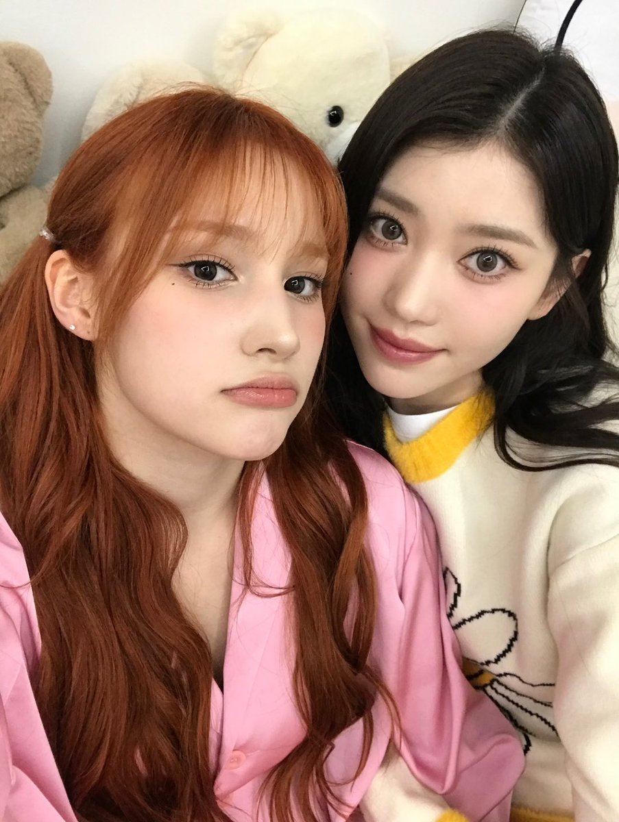 hiebaragi's tweet photo. @official_kep1er 250206

with Ting unnie ๑>ᴗ<๑🤍

#휴닝바히에 #HUENING_BAHIYYIH
#샤오팅 #XIAOTING #소바즈 #SOBAZ #XIAOHIYYIH #케플러 #Kep1er #ケプラー https://t.co/yt9TTrIm98