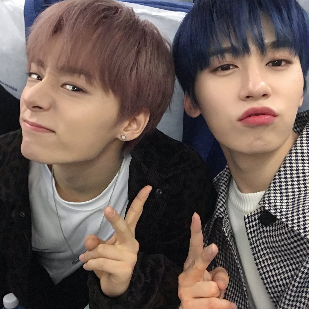 tempo_or's tweet photo. 꿋꿋하게 좌측에 위치하는 기개 https://t.co/rRVW9ocEBz