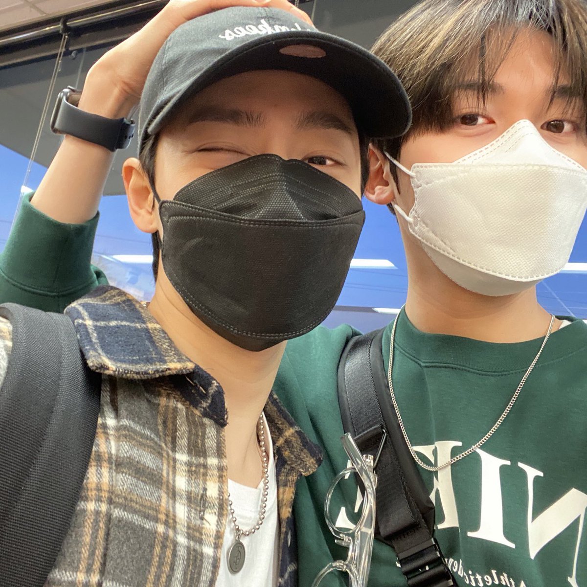 tempo_or's tweet photo. 꿋꿋하게 좌측에 위치하는 기개 https://t.co/rRVW9ocEBz