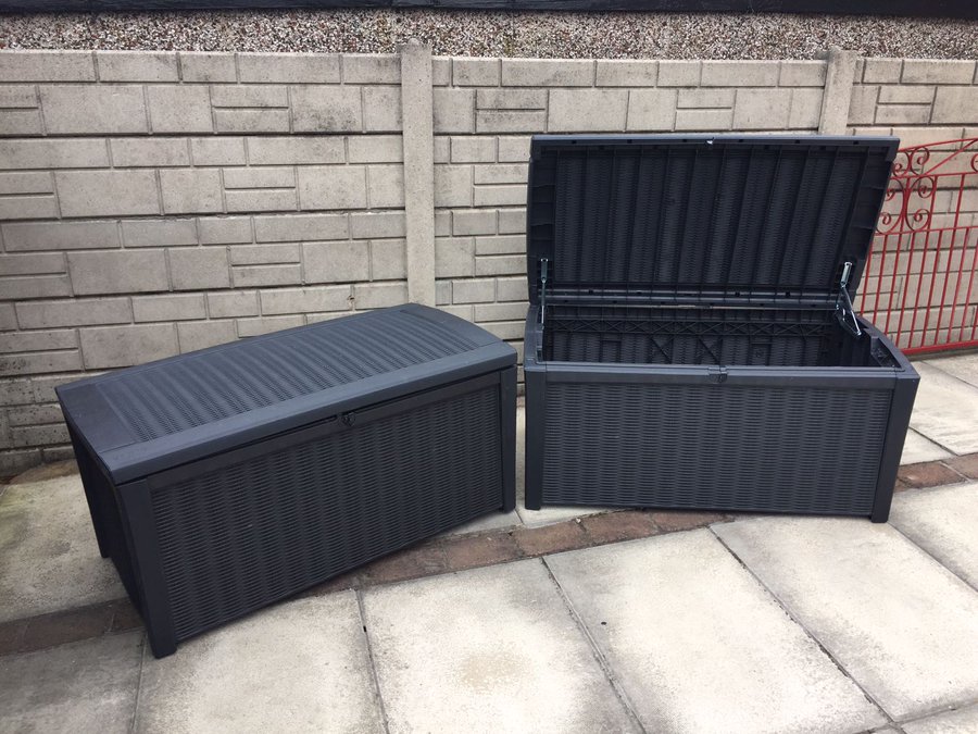 Need flatpack furniture assembled? We can do it for you. Call us on 01744 676555 #nojobtoosmall #handyperson