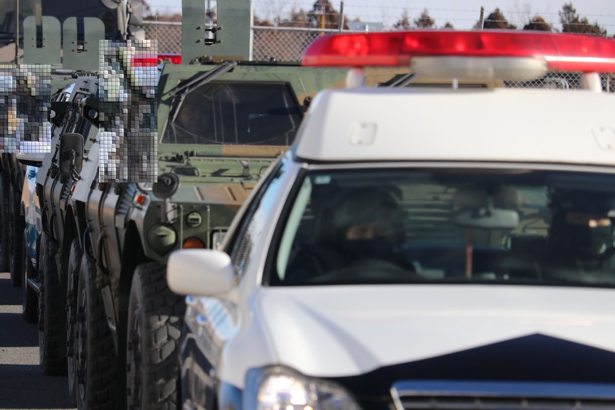 地域の平和を守る同じ志を持つ #警察 の皆と一緒に訓練を実施🐝
#群馬県警 とヨンパチのコラボ👮‍♂️🐝
互いの役割を果たしつつ共に任務を達成する🐝👮‍♂️

#チームワーク