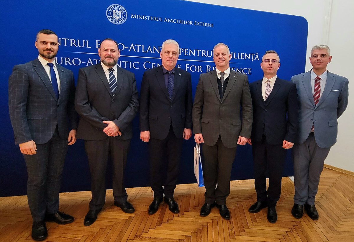 Euro-Atlantic Resilience Centre (@centrulr) on Twitter photo Yesterday, the president of E-ARC, Ambassador <a href="/LucianFatu_Amb/">Lucian Fătu</a>, received the visit of a delegation from the Portuguese Ministry of National Defense, led by Lieutenant General Dr. Nuno Lemos Pires, director of the Directorate General for Defense Policy.
#resilience #collaboration Yesterday, the president of E-ARC, Ambassador <a href="/LucianFatu_Amb/">Lucian Fătu</a>, received the visit of a delegation from the Portuguese Ministry of National Defense, led by Lieutenant General Dr. Nuno Lemos Pires, director of the Directorate General for Defense Policy.
#resilience #collaboration