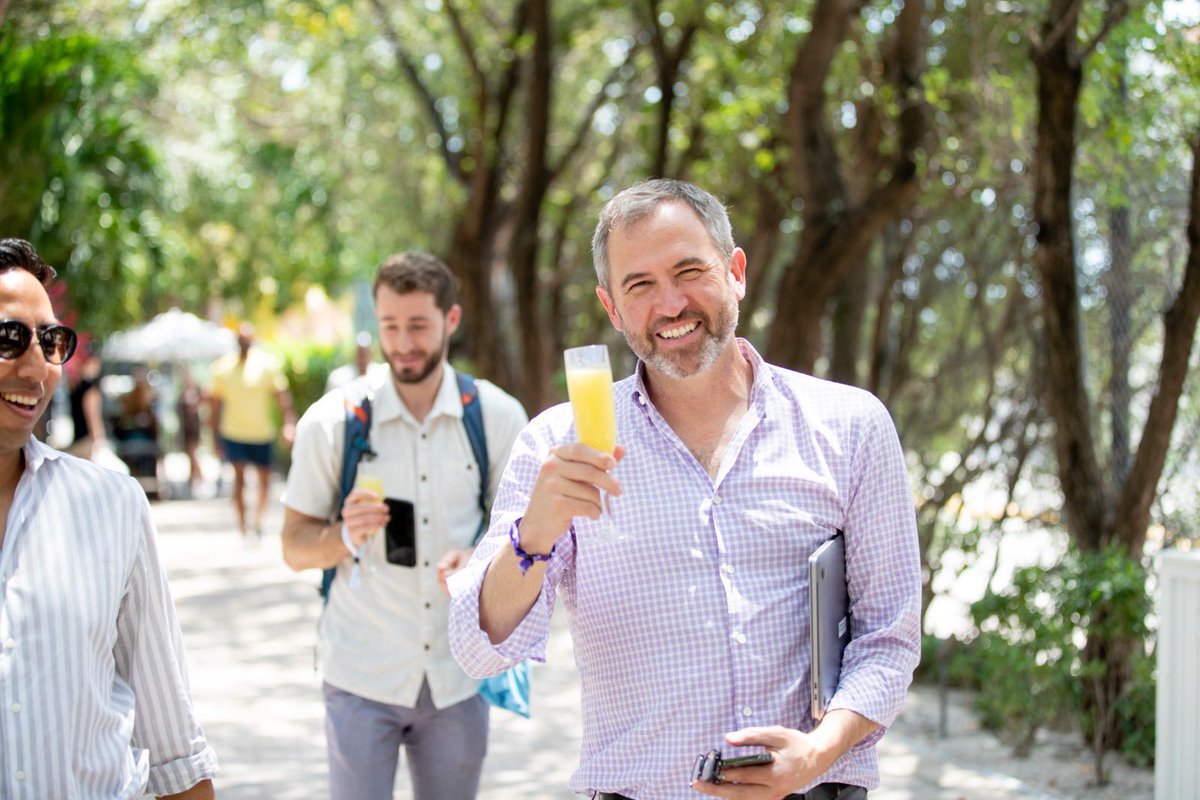 Happy Birthday Brad Garlinghouse! 🥳🎉🎊

The best man in the crypto world, who fought tirelessly for years to save this space. #XRP

Can we get 500 replies in honor of the living legend, Brad Garlinghouse?
