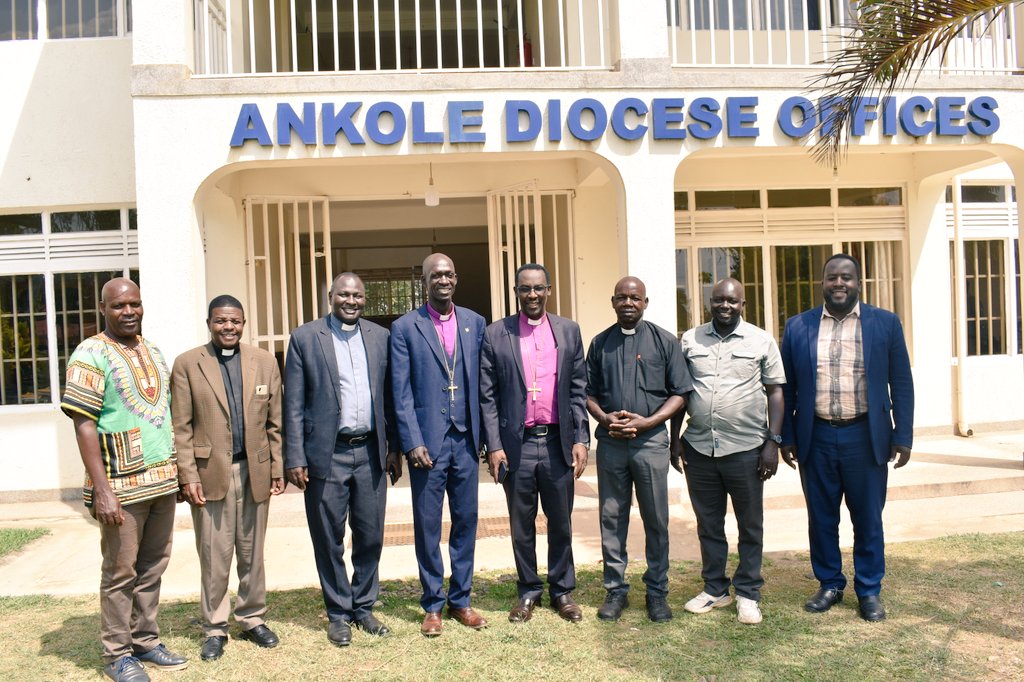 AnkoleDiocese's tweet image. Yesterday, Bishop Fred Sheldon Mwesigwa and the Ankole Diocesan Secretariat were Delighted to receive Bishop Levi and his Diocesan team from the Diocese of Yei in South Sudan on a bench marking visit to @AnkoleDiocese projects.
