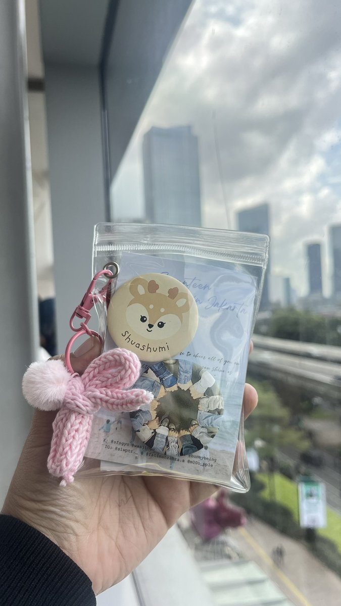 byarinnnaja's tweet photo. thank u caratdeulll 💗💗💗 @sfsgyu @waajingan @guennmyah @huneybeing @/notte.id (gaada di x 😭) https://t.co/RL3PaPHsbT