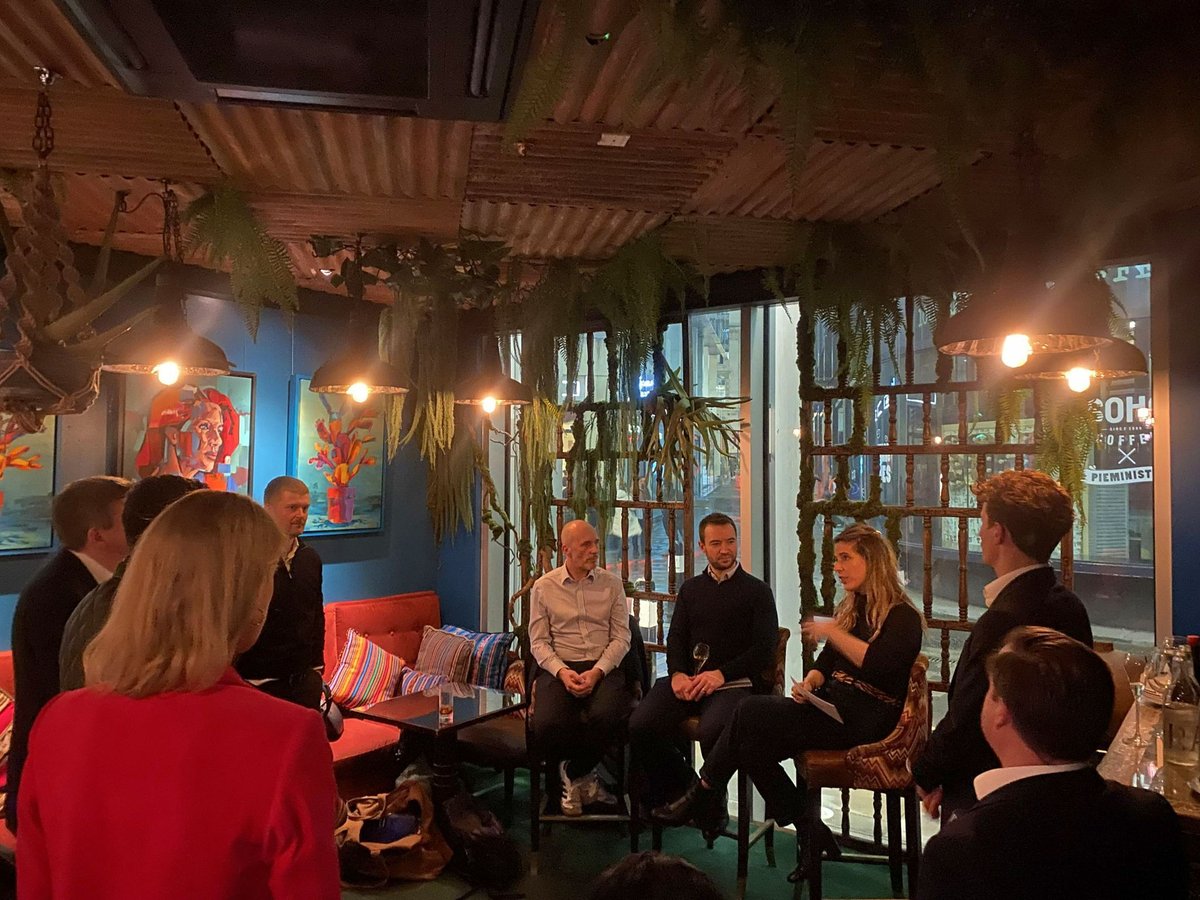 Last week, we had the pleasure of hosting IB experts from #DCAdvisory, #Nomura, #Stifel, and more for an intimate dinner at #COYA City.

The highlight of the evening was our keynote panel on how banks can future-proof their tech investment strategies for 2025. 🪙