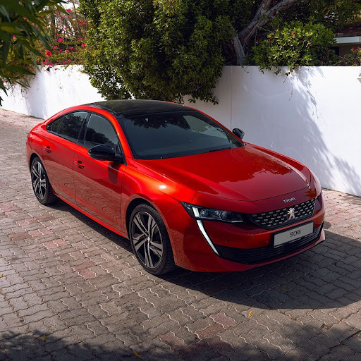 Step in, stand out.
اكتشفها من الداخل، وتفوّق بين الحشود.

 #PeugeotMiddleEast #Peugeot #Peugeot508 #UAE #KSA #Kuwait #Qatar ⁣
#بيجو_الشرق_الأوسط #بيجو #بيجو508 #الإمارات #السعودية #الكويت #قطر