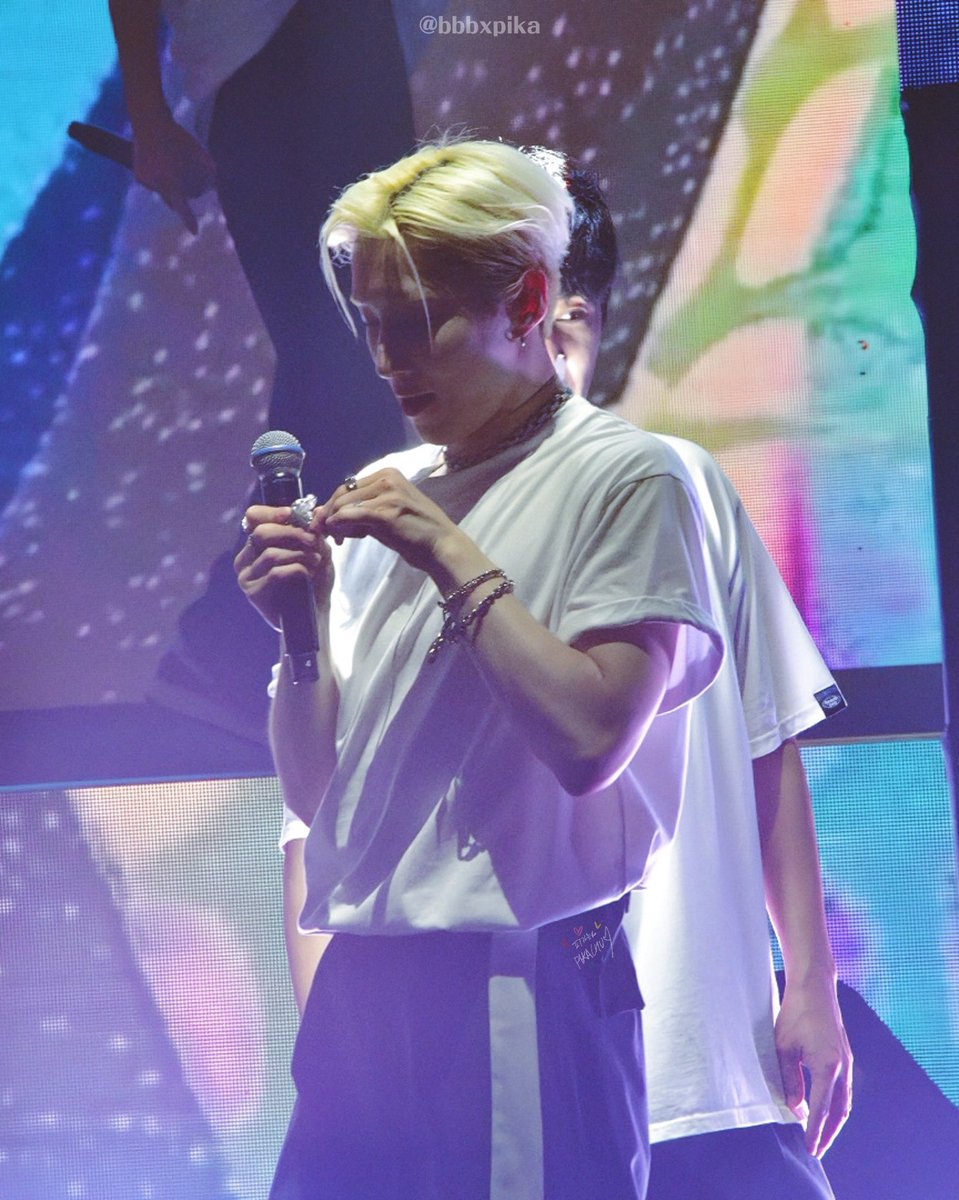 bbbxpika's tweet photo. 250125 Farewell Earth Concert in Taipei

생일축하합니다🫶🏻

🚫please don’t remove my logo

#문종업 #moonjongup #文鐘業
#BAP #비에이피 https://t.co/dlixmdJK4z