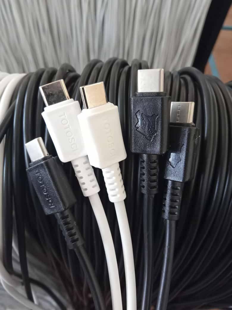 Its_Muthungu's tweet photo. Buy TOTOSCI USB Cables on @MasokoKe & pick up at your nearest Safaricom Shop for just Ksh 100 delivery fee in Nairobi county!
Outside Nairobi county? Delivery fee Ksh 100-300.
Shop now & share your experience! ๐โจ #Masoko #TOTOSCI
https://t.co/KZs7XxYXj1 https://t.co/fS9hRgCZsA