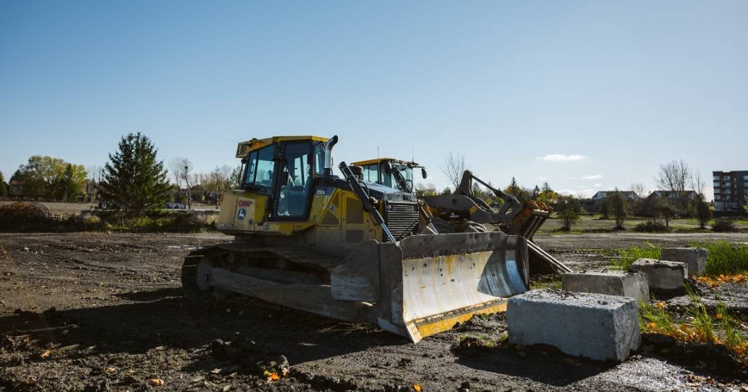 Projet résidentiel sur l’ancien golf de La Prairie : les travaux reprennent | Le Reflet lereflet.qc.ca/projet-residen…