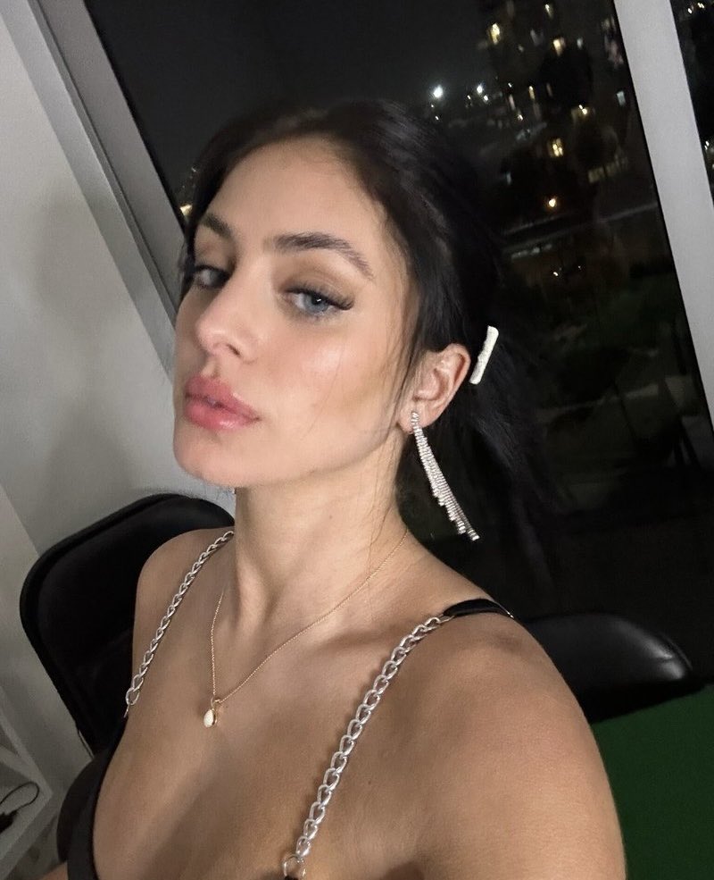 laura (@LauraSahar28). laura 🦄. laura nua. laura TikTok. 